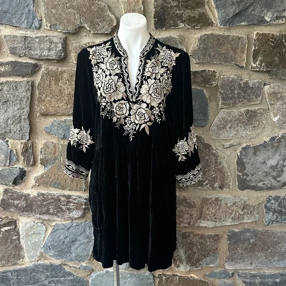 Johnny Was | Olenna Velvet Henley Boho dress size Large - Picture 3 of 10